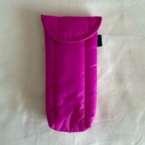BAGGU Puffy Glasses Sleeve- Extra Pink